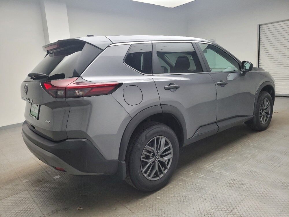 2023 Nissan Rogue in Taylor, MI 48180 - 18114744 10