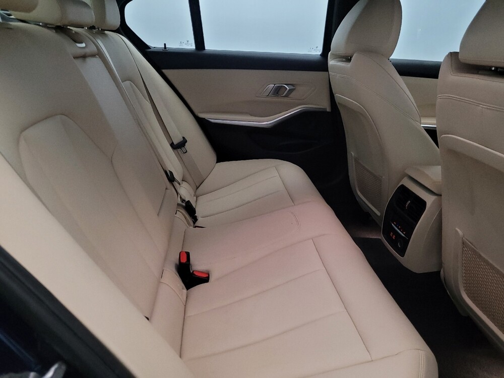 2019 BMW 330i xDrive in Glen Burnie, MD 21061 - 18114776 19