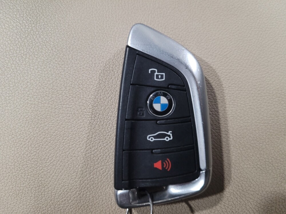 2019 BMW 330i xDrive in Glen Burnie, MD 21061 - 18114776 32