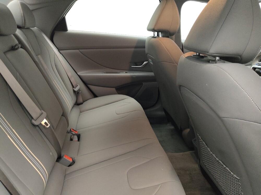 2025 Hyundai Elantra in Midlothian, IL 60445 - 18114781 19