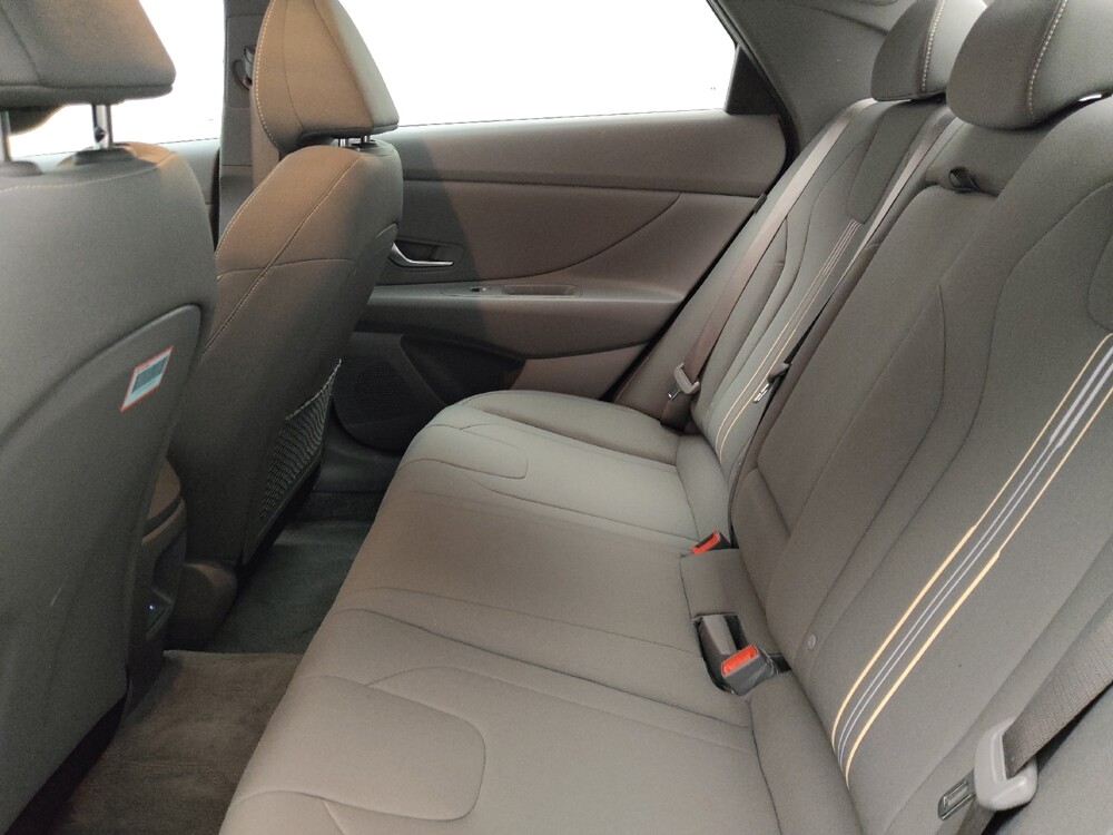 2025 Hyundai Elantra in Midlothian, IL 60445 - 18114781 18