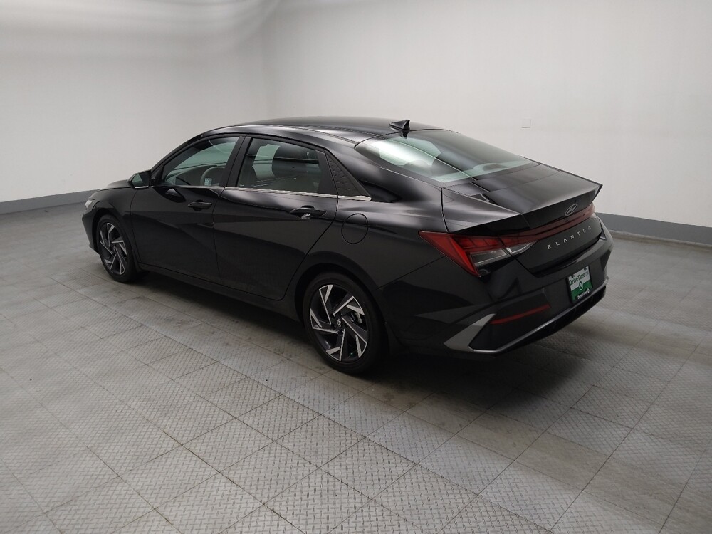 2025 Hyundai Elantra in Midlothian, IL 60445 - 18114781 3
