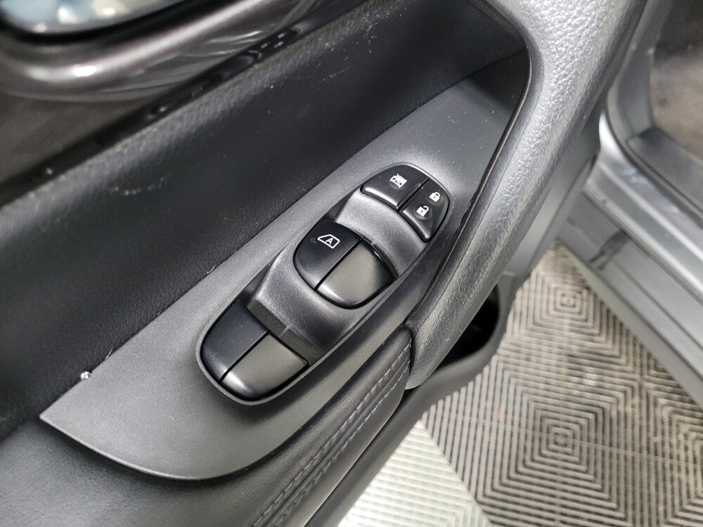 2018 Nissan Rogue in Pittsburgh, PA 15236 - 18114796 27