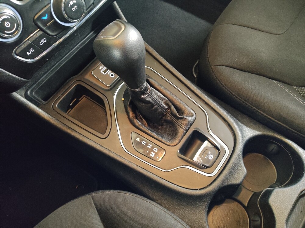 2020 Jeep Cherokee in Stone Mountain, GA 30083 - 18114801 26