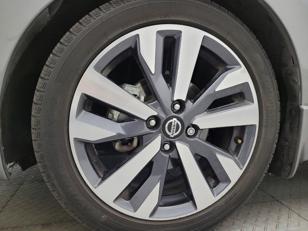 2020 Nissan Versa in Phoenix, AZ 85015 - 18114805 31