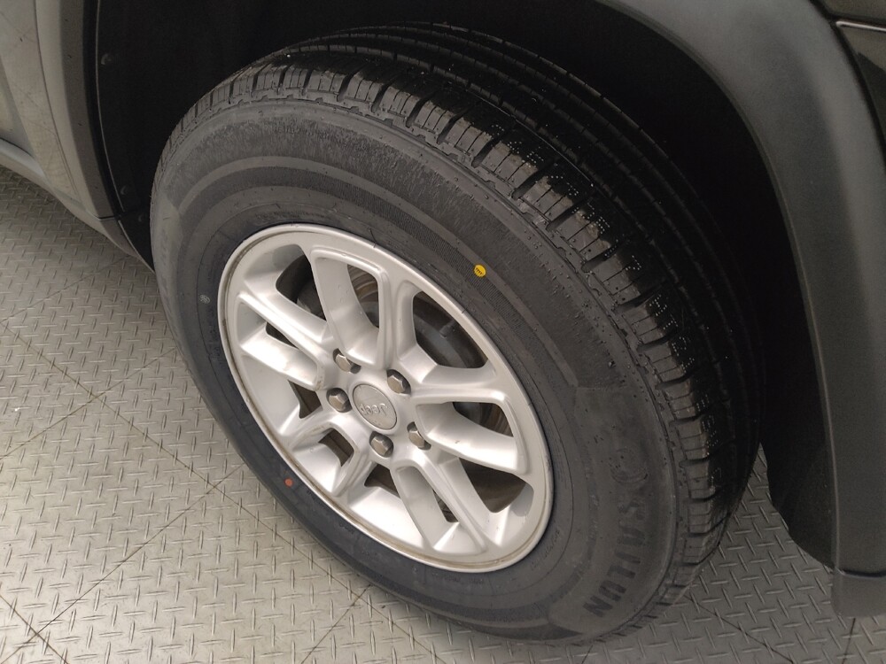 2019 Jeep Grand Cherokee in Houston, TX 77060 - 18114815 31