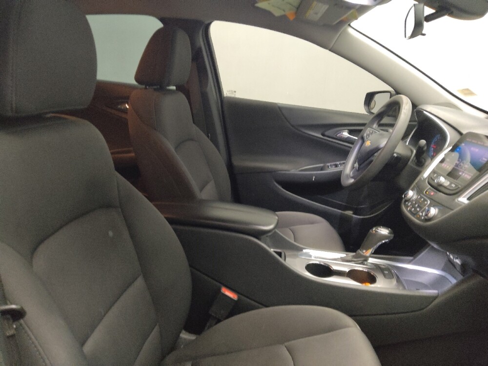 2020 Chevrolet Malibu in Birmingham, AL 35215 - 18114825 21