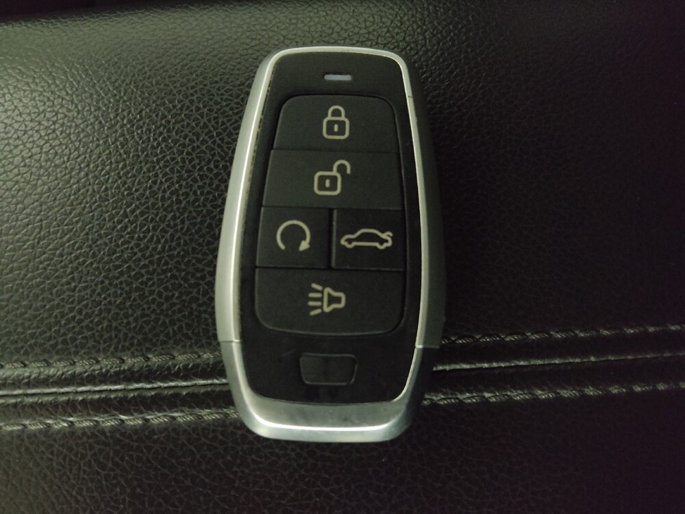 2020 Chevrolet Malibu in Birmingham, AL 35215 - 18114825 32