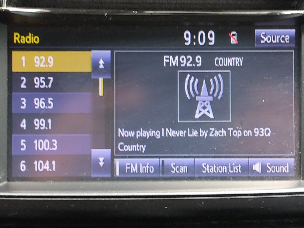 2018 Toyota RAV4 in Houston, TX 77034 - 18114826 25