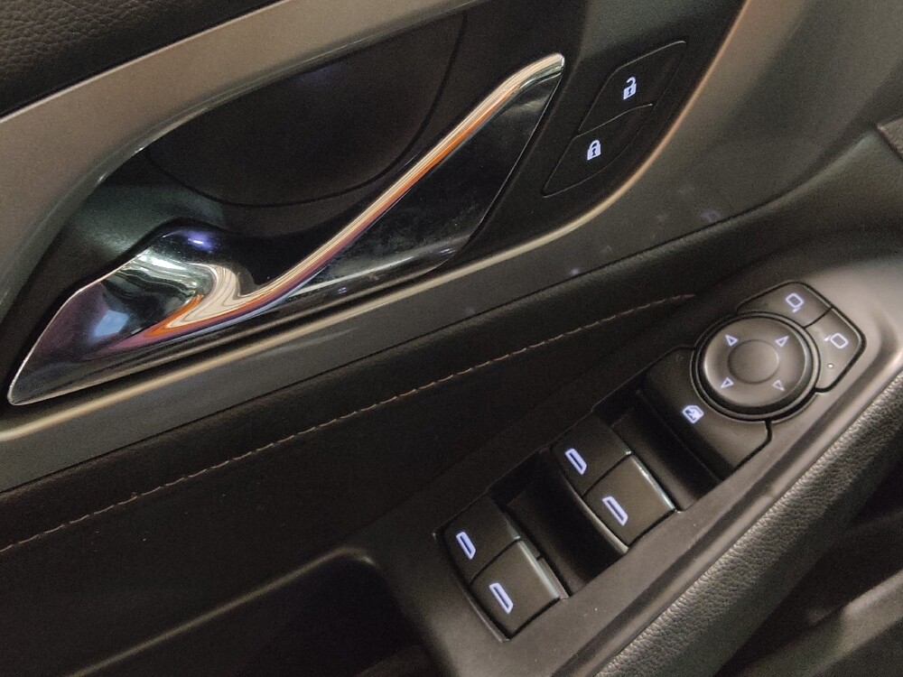 2021 Chevrolet Traverse in Arlington, TX 76011 - 18114859 27