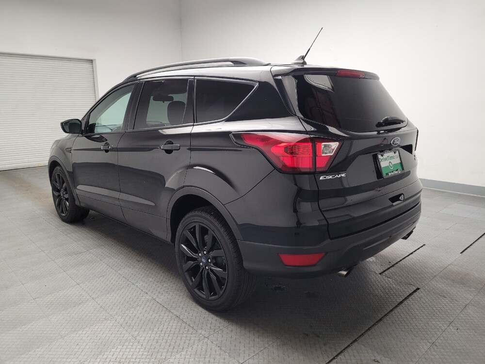 2019 Ford Escape in Downey, CA 90241 - 18114861 5
