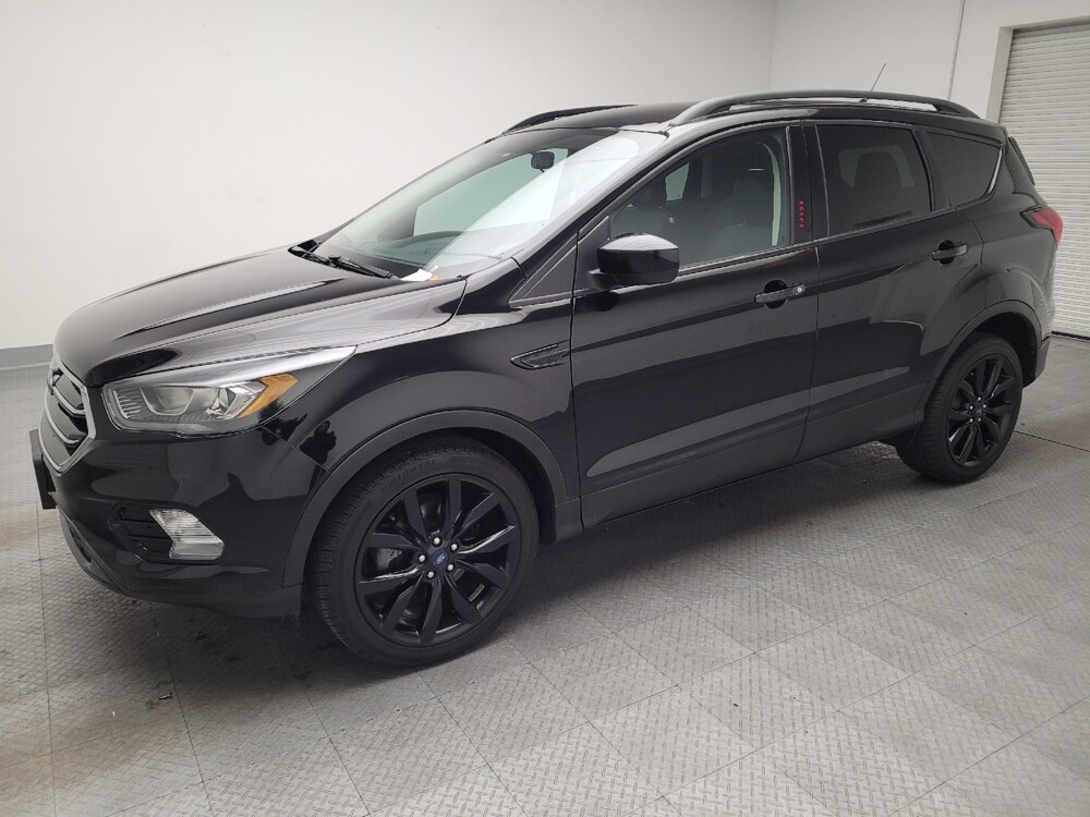 2019 Ford Escape in Downey, CA 90241 - 18114861 2