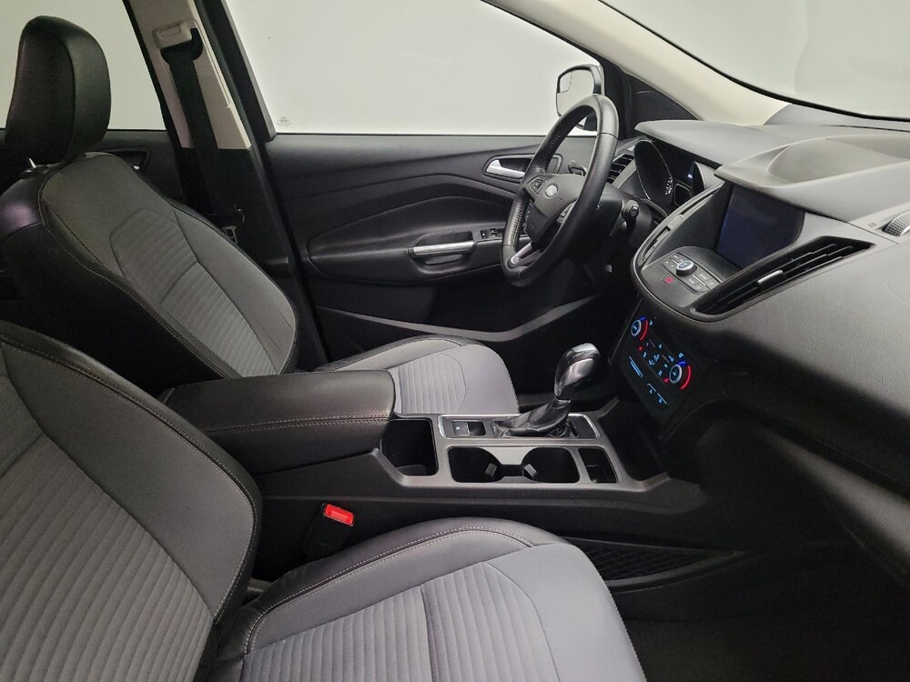 2019 Ford Escape in Downey, CA 90241 - 18114861 21