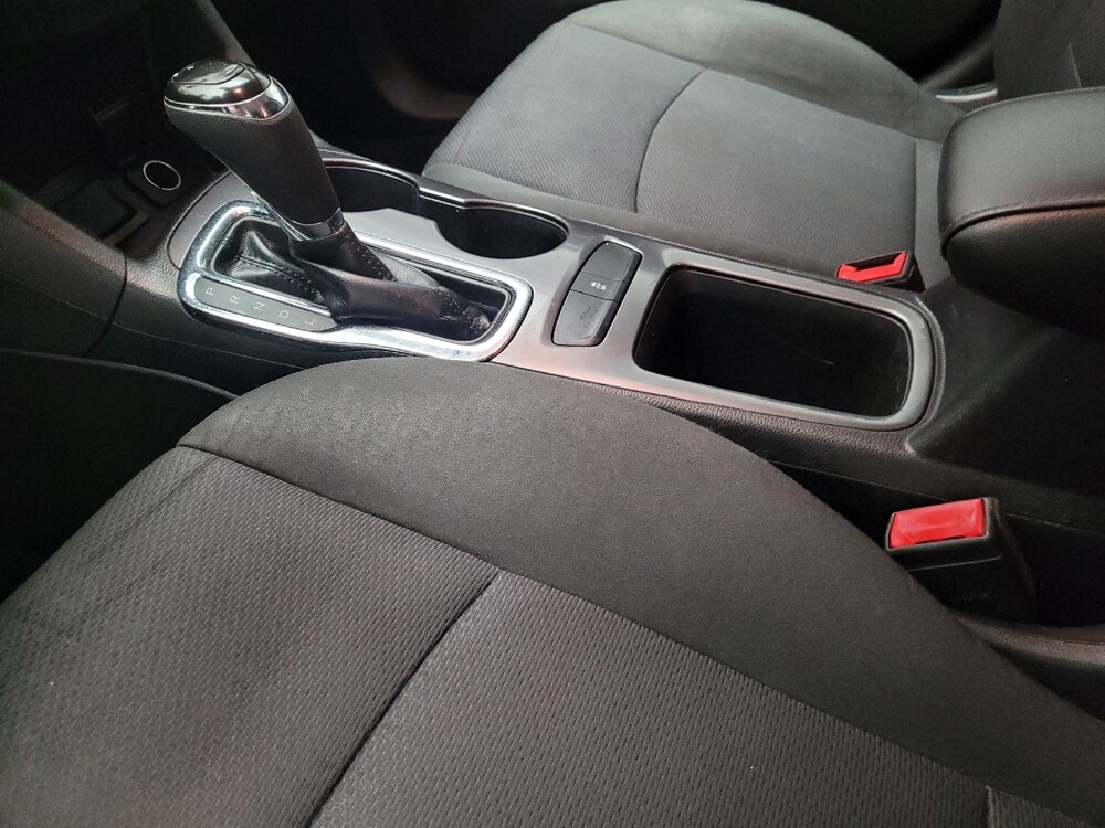 2018 Chevrolet Cruze in Downey, CA 90241 - 18114863 26