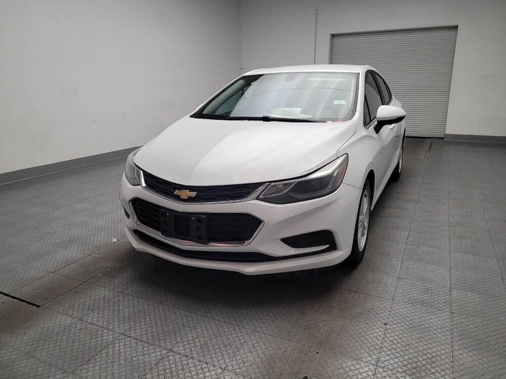 2018 Chevrolet Cruze in Downey, CA 90241 - 18114863 15
