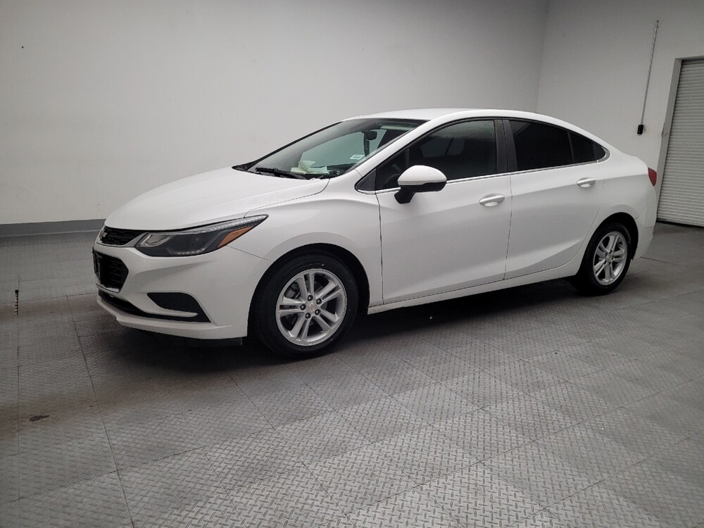 2018 Chevrolet Cruze in Downey, CA 90241 - 18114863 2
