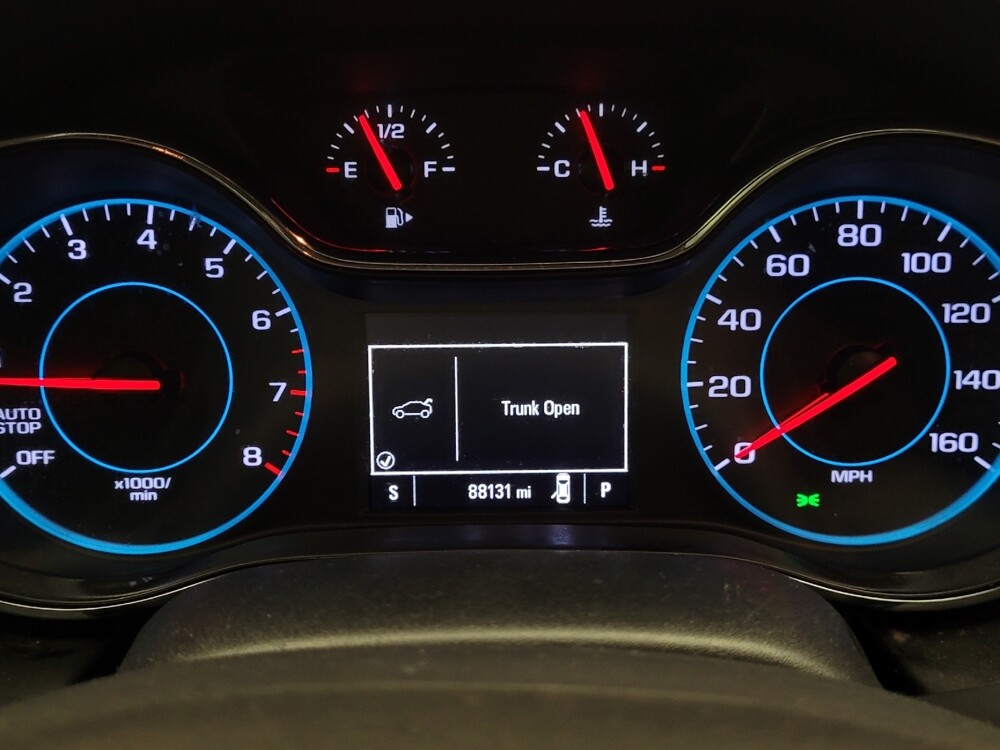 2018 Chevrolet Cruze in Downey, CA 90241 - 18114863 23