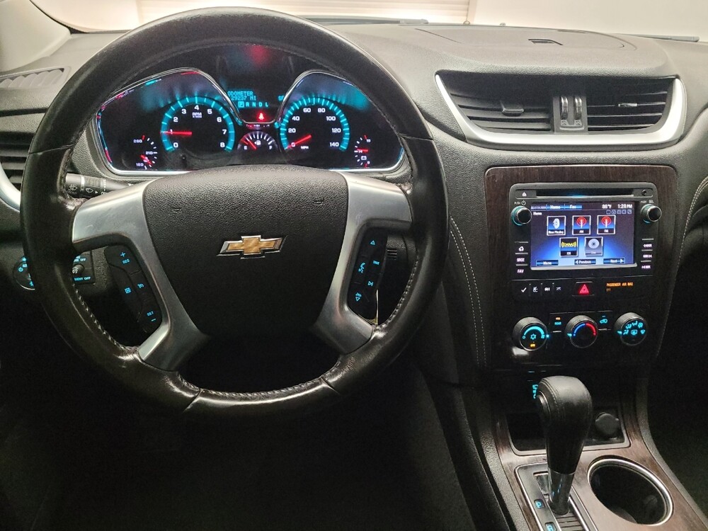 2015 Chevrolet Traverse in Downey, CA 90241 - 18114864 22