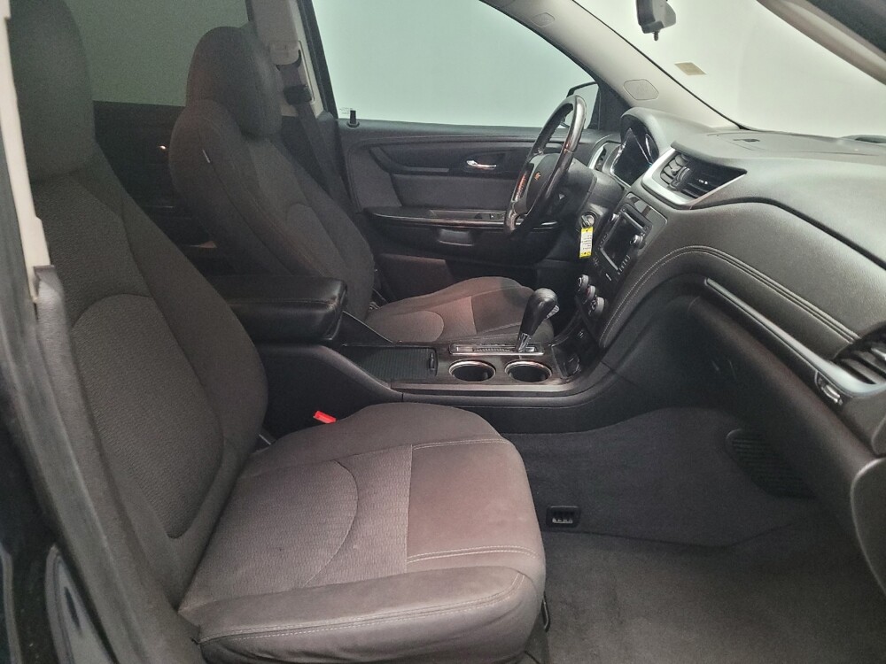 2015 Chevrolet Traverse in Downey, CA 90241 - 18114864 21