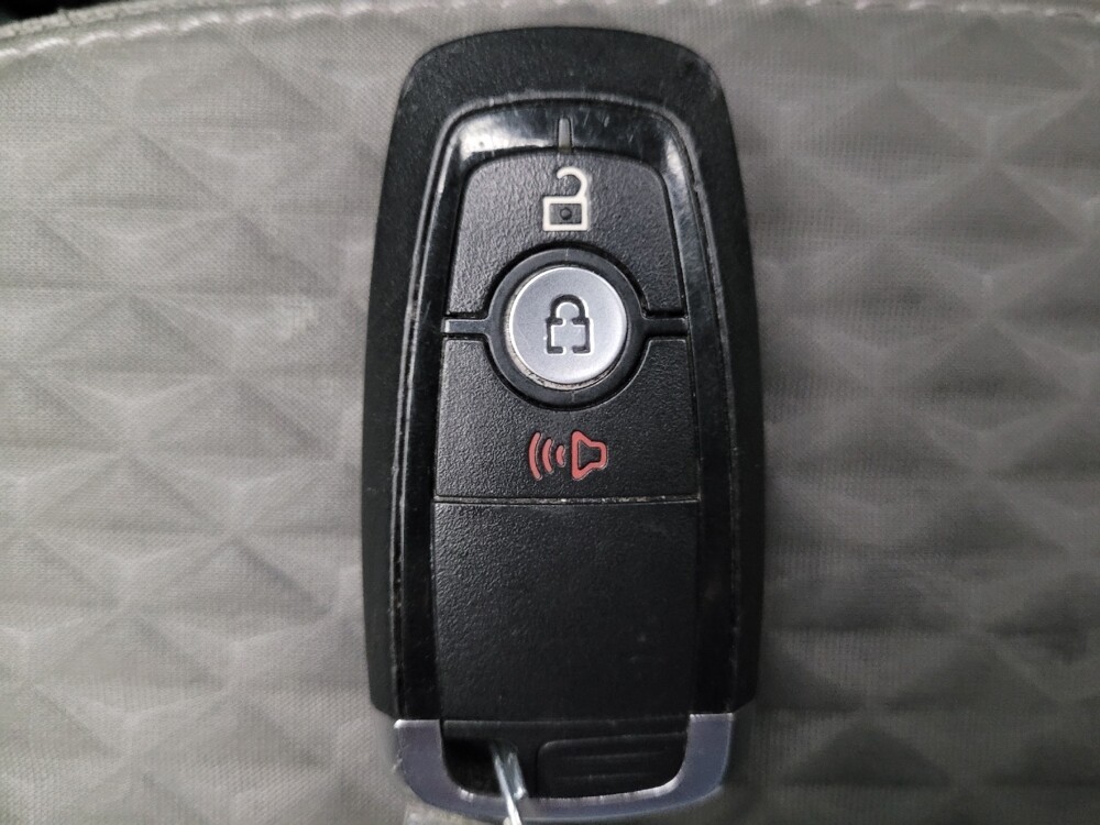 2022 Ford Escape in Downey, CA 90241 - 18114865 32