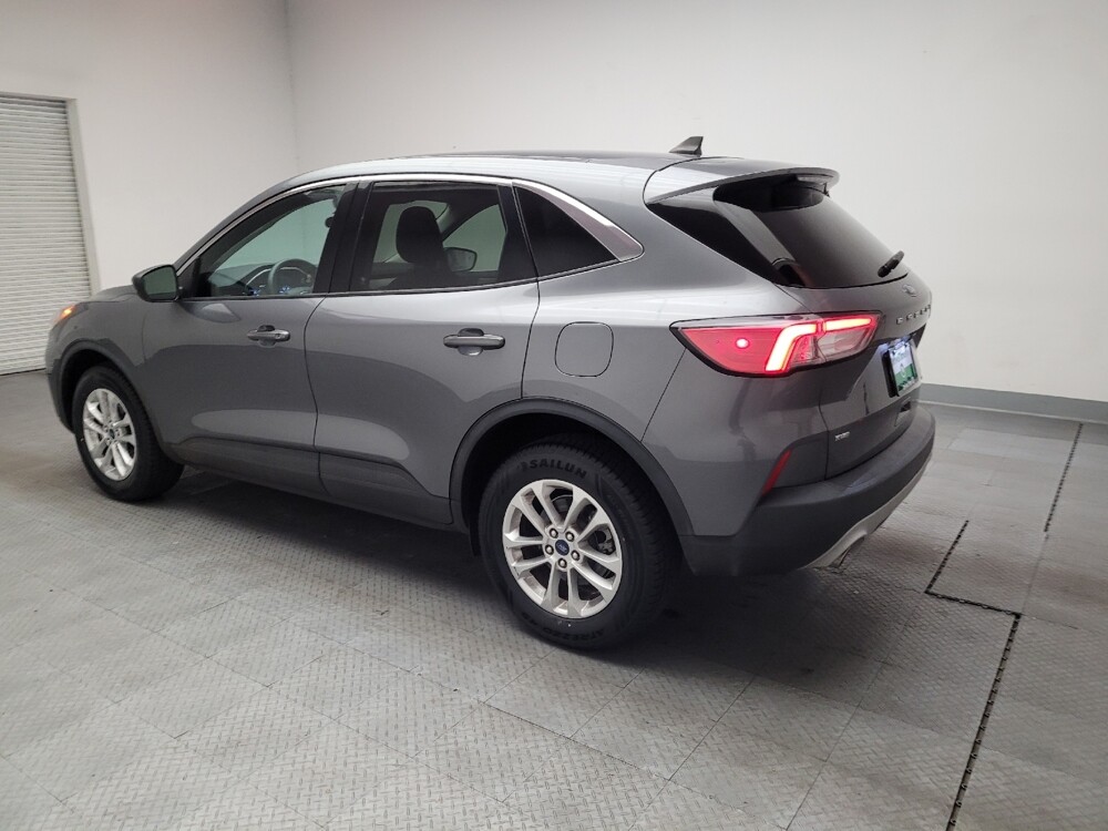 2022 Ford Escape in Downey, CA 90241 - 18114865 3