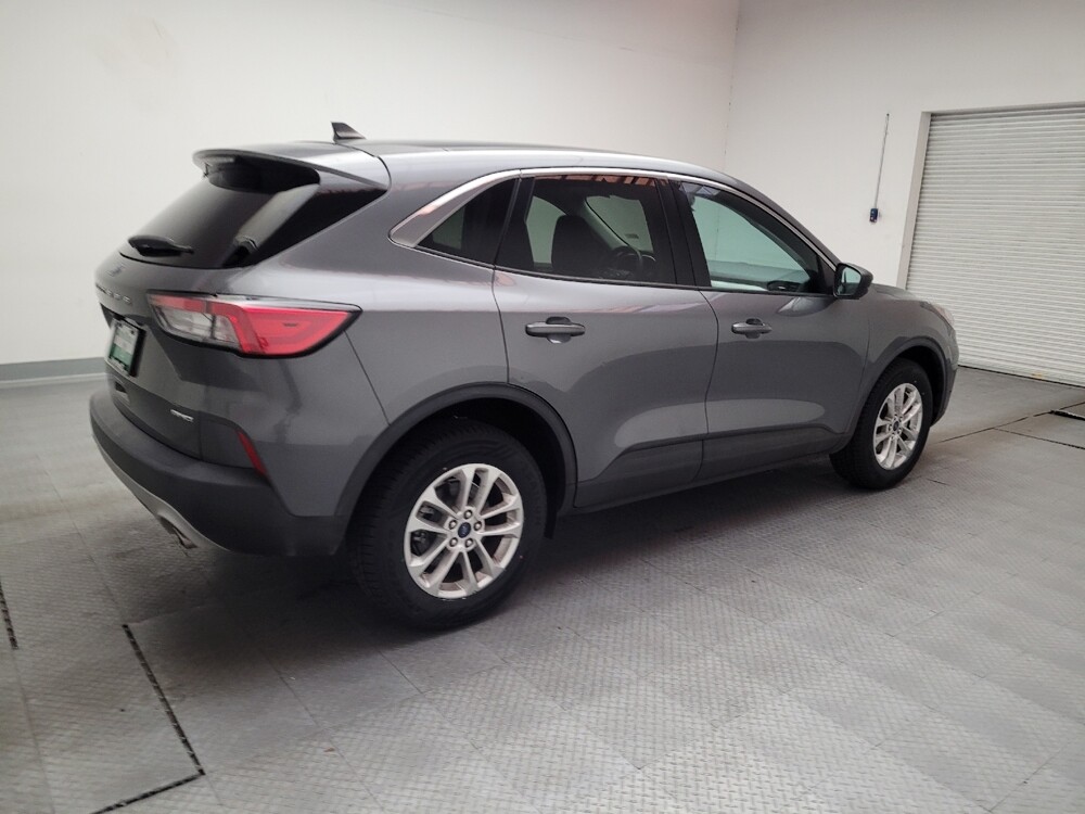 2022 Ford Escape in Downey, CA 90241 - 18114865 10