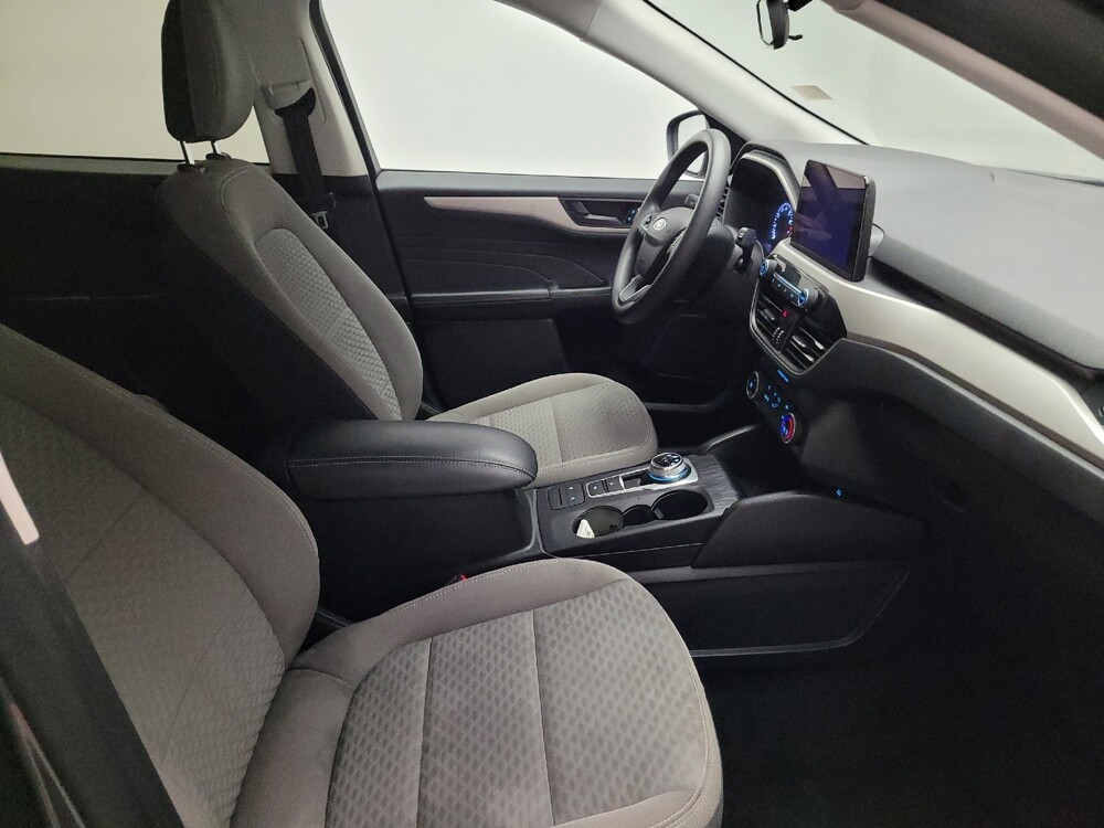 2022 Ford Escape in Downey, CA 90241 - 18114865 21