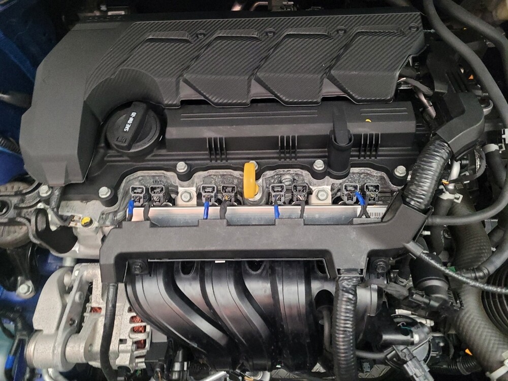 2025 Hyundai Venue in Downey, CA 90241 - 18114867 30