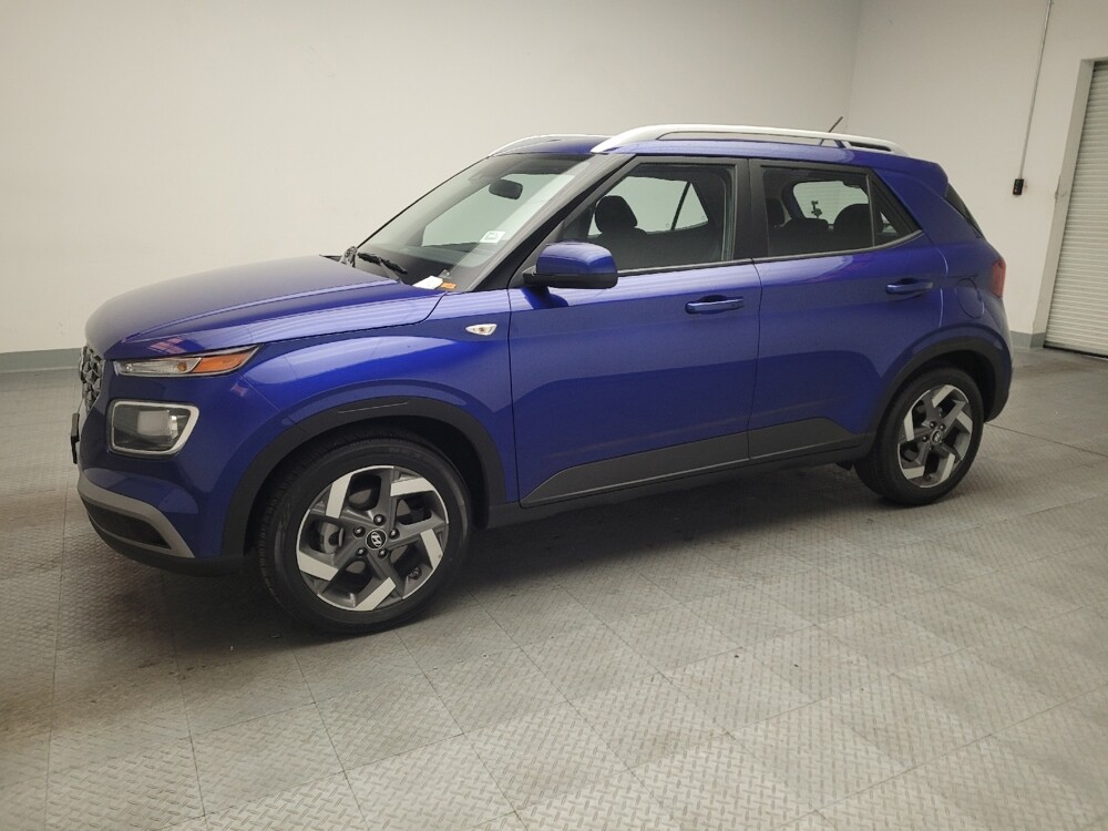 2025 Hyundai Venue in Downey, CA 90241 - 18114867 2