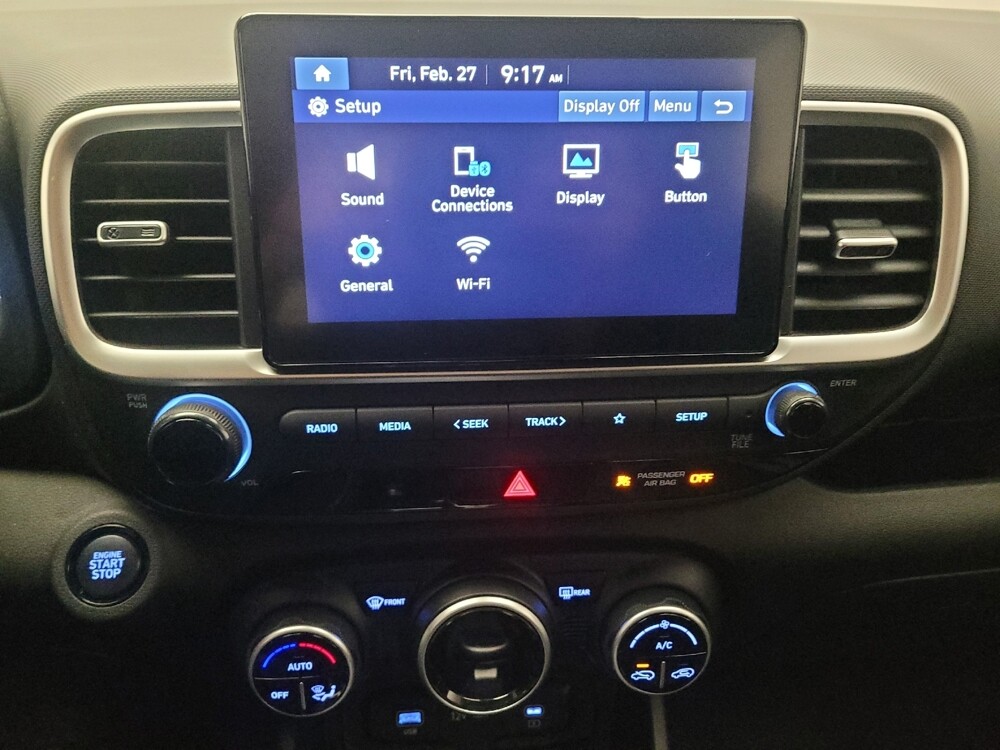 2025 Hyundai Venue in Downey, CA 90241 - 18114867 25