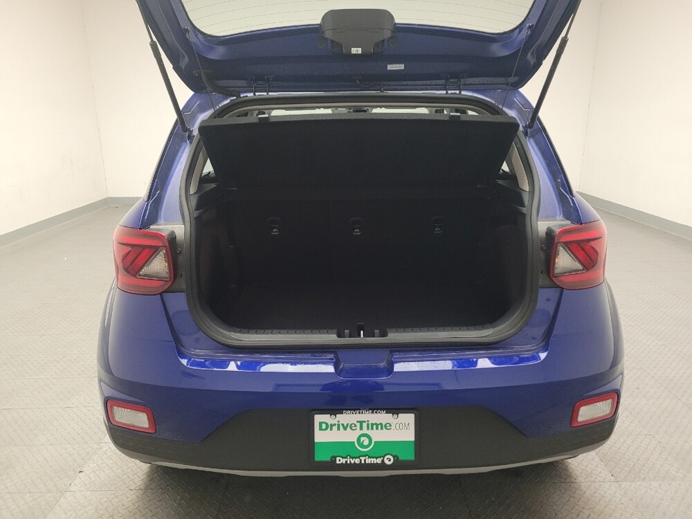 2025 Hyundai Venue in Downey, CA 90241 - 18114867 29