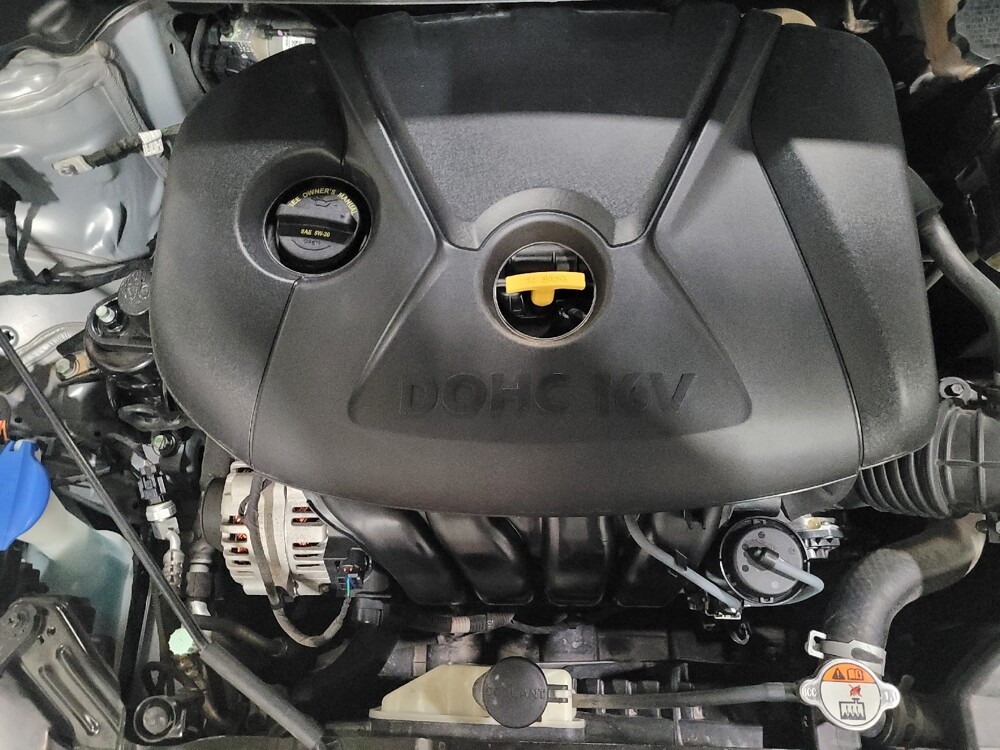 2016 Hyundai Elantra in Allentown, PA 18103 - 18114872 30