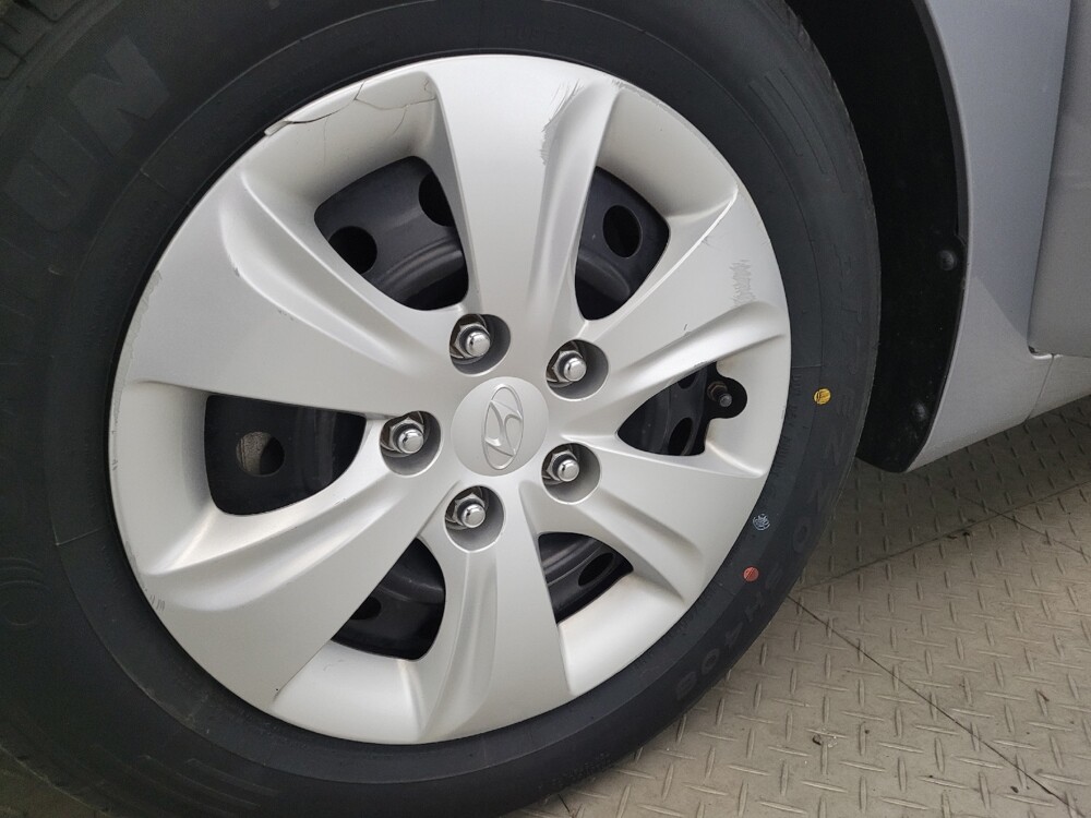 2016 Hyundai Elantra in Allentown, PA 18103 - 18114872 31