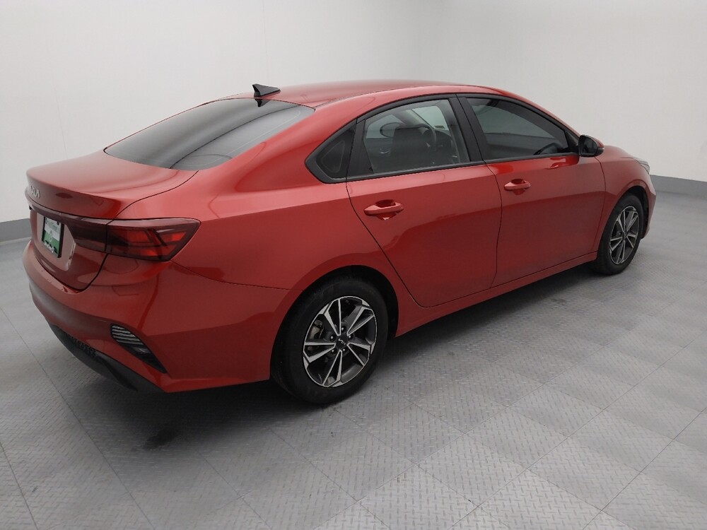 2024 Kia Forte in St. Louis, MO 63136 - 18114885 10