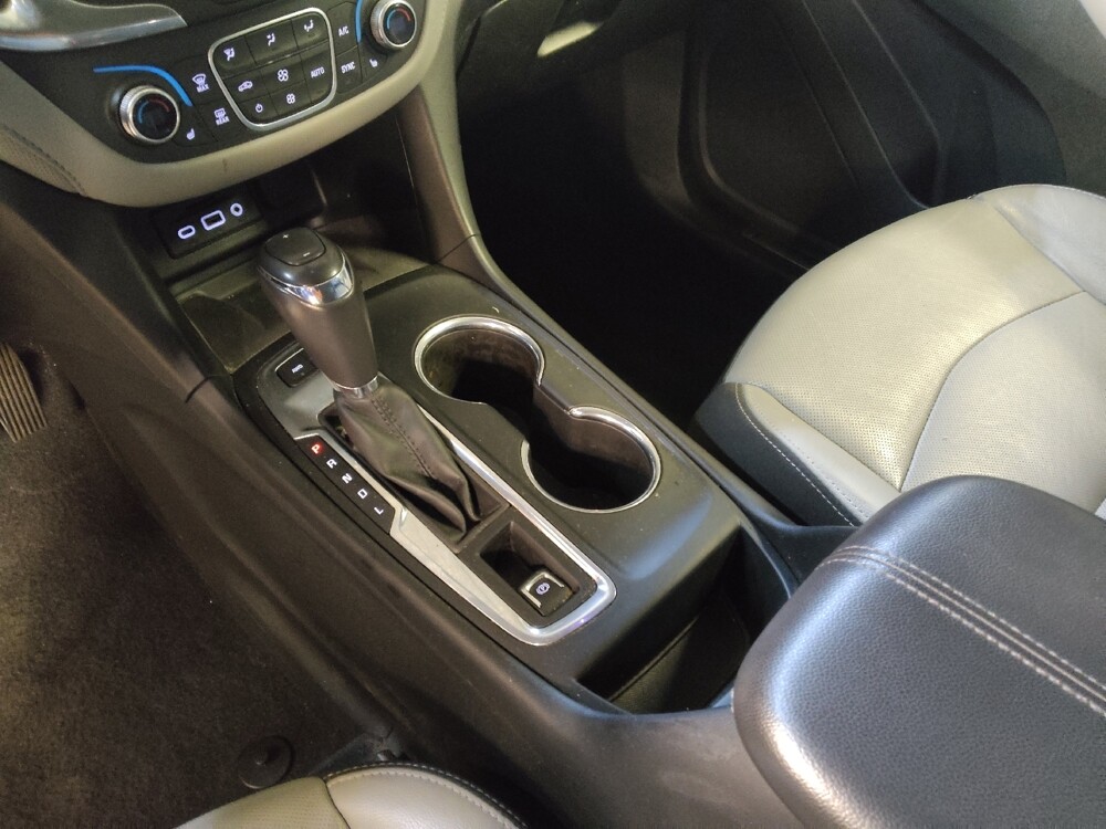 2019 Chevrolet Equinox in Greenville, SC 29607 - 18114901 26