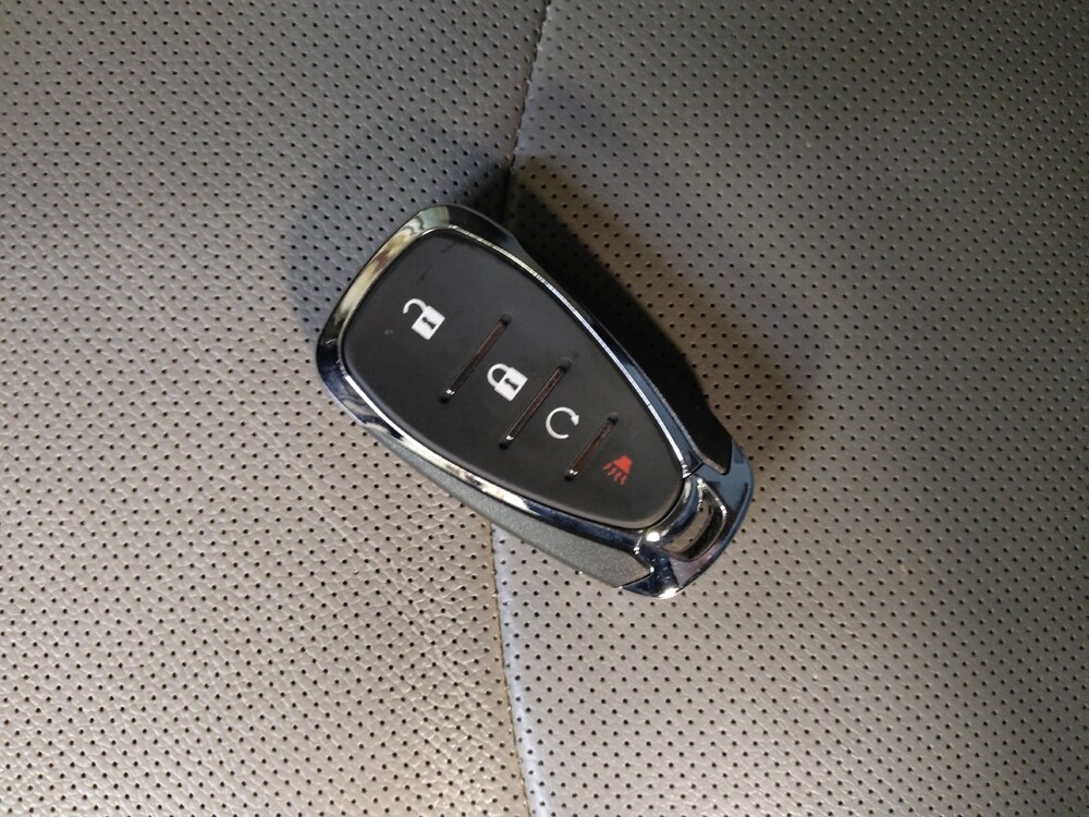 2019 Chevrolet Equinox in Greenville, SC 29607 - 18114901 32