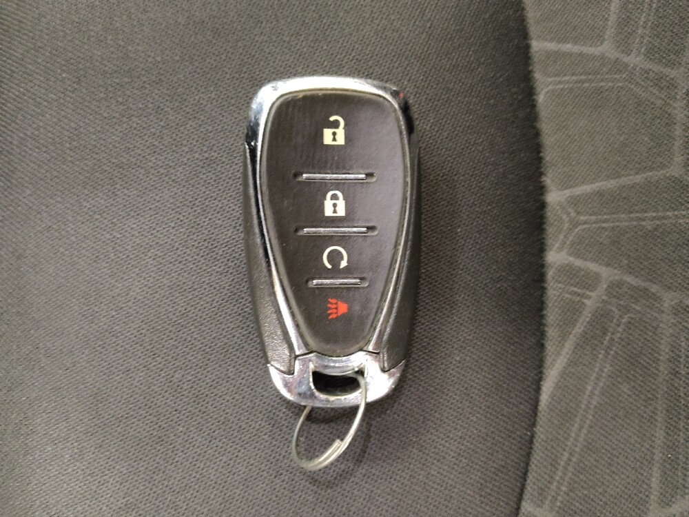 2017 Chevrolet Volt in Fairfield, OH 45014 - 18114905 32