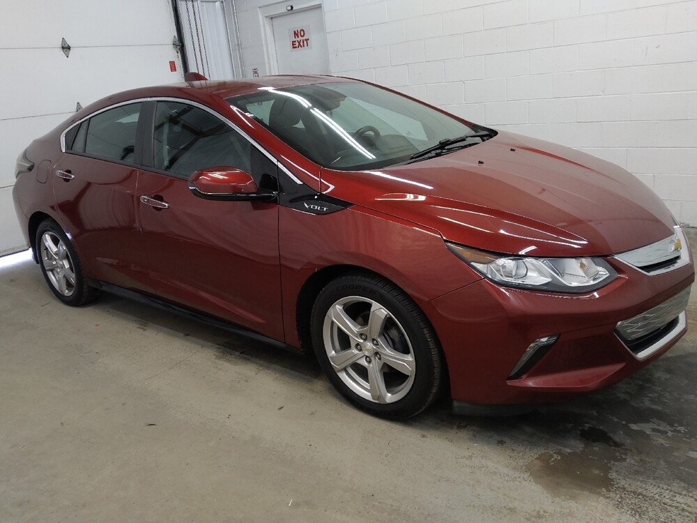 2017 Chevrolet Volt in Fairfield, OH 45014 - 18114905 11