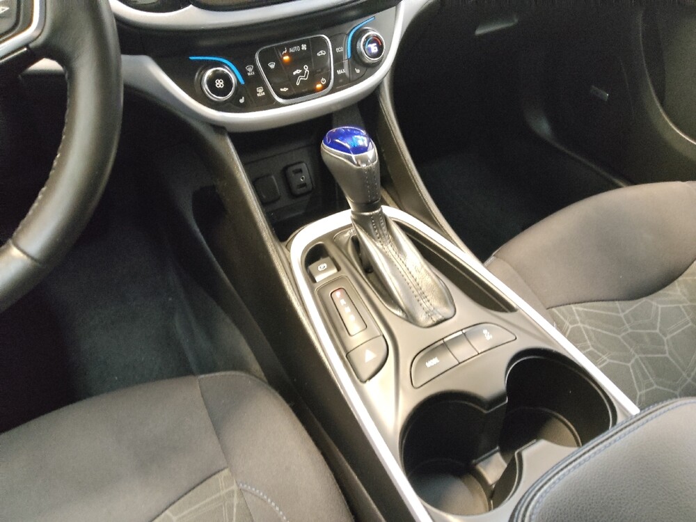 2017 Chevrolet Volt in Fairfield, OH 45014 - 18114905 26