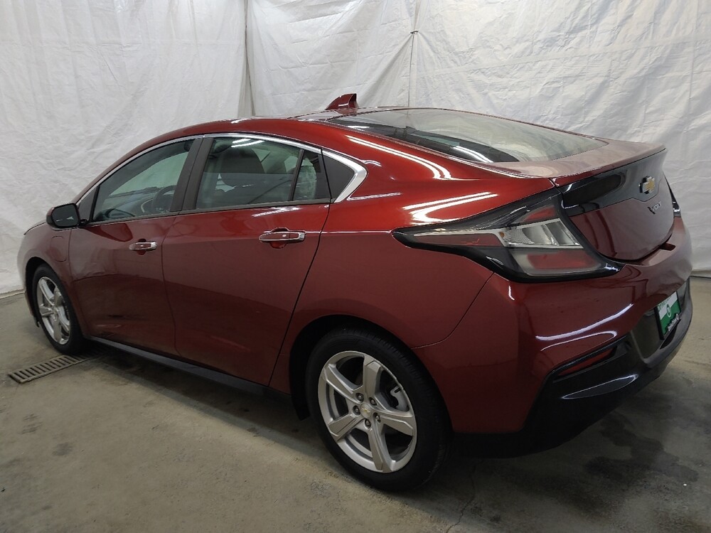 2017 Chevrolet Volt in Fairfield, OH 45014 - 18114905 3