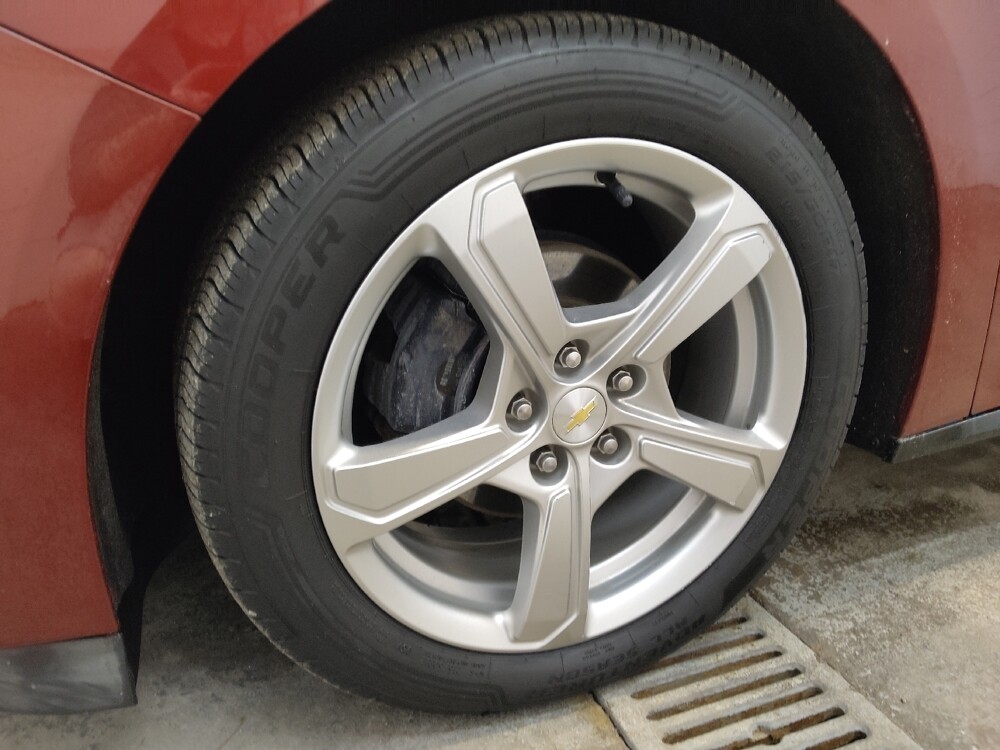 2017 Chevrolet Volt in Fairfield, OH 45014 - 18114905 31