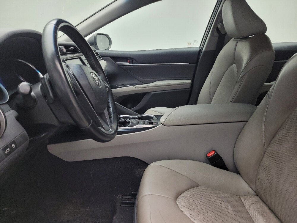 2018 Toyota Camry in Eastpointe, MI 48021 - 18114910 17