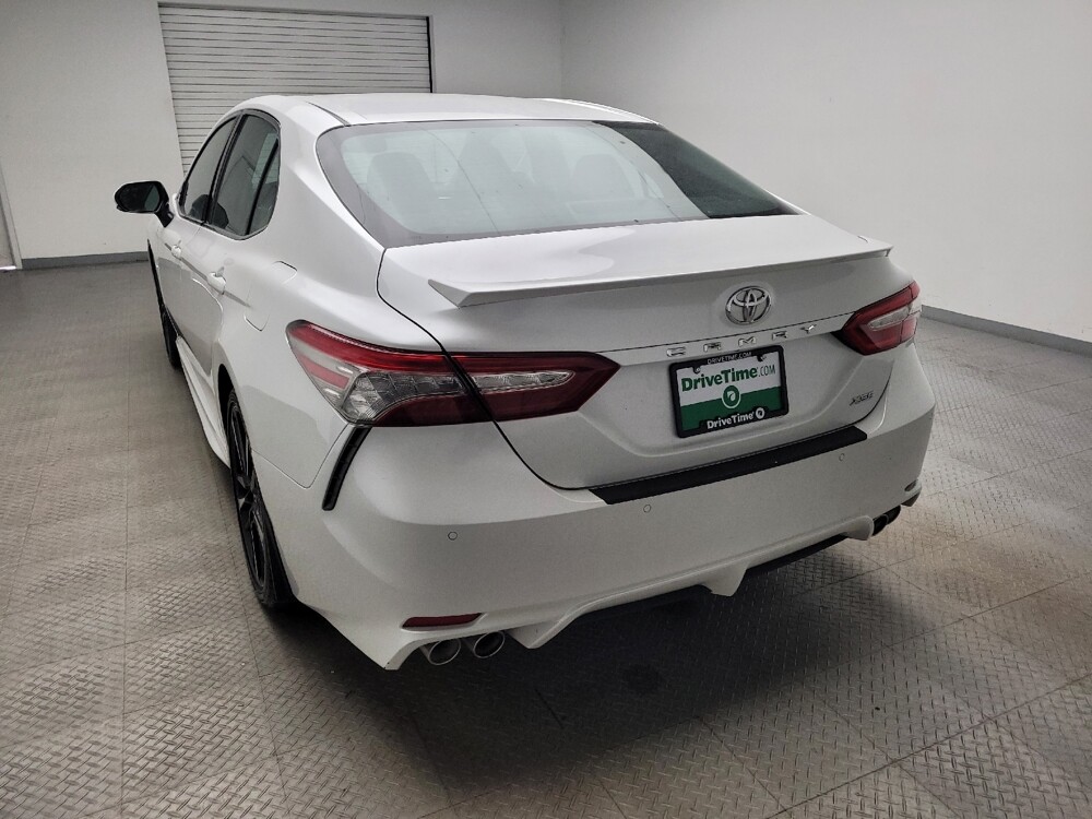 2018 Toyota Camry in Eastpointe, MI 48021 - 18114910 6