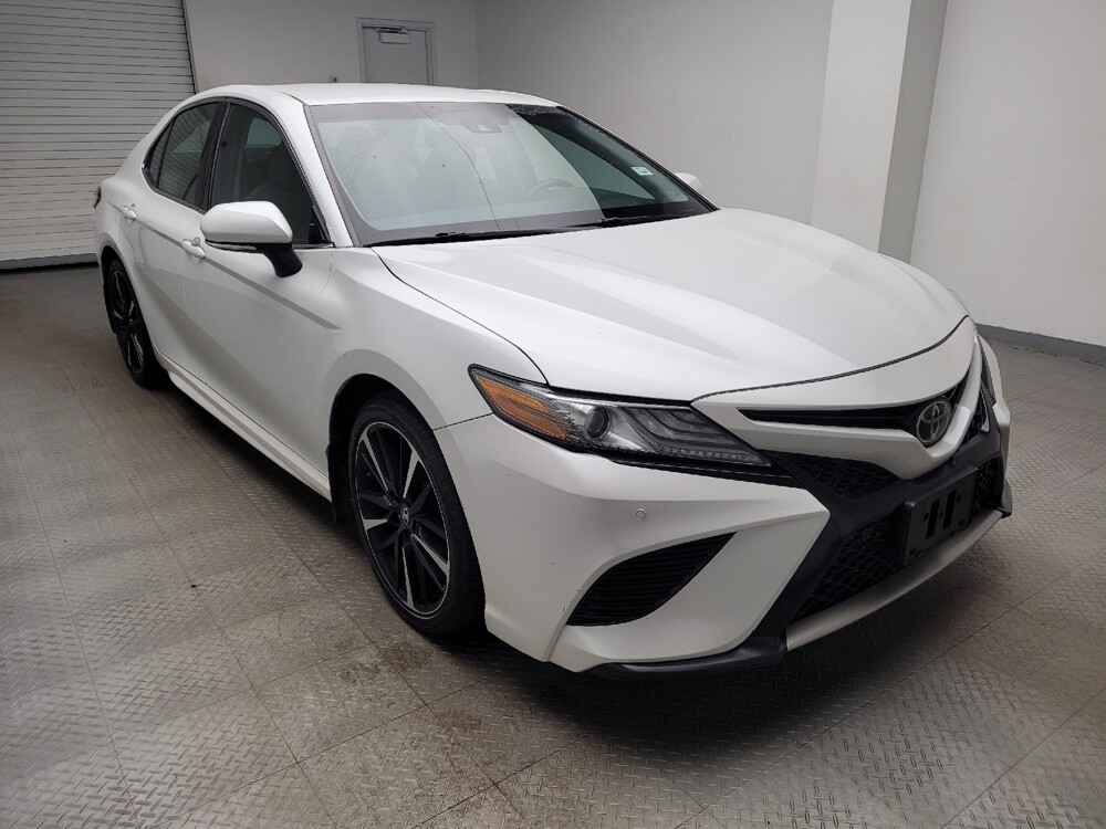 2018 Toyota Camry in Eastpointe, MI 48021 - 18114910 13