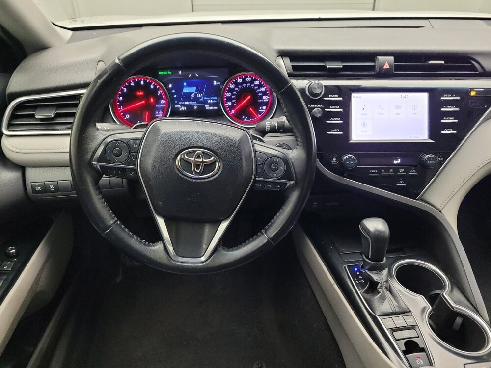 2018 Toyota Camry in Eastpointe, MI 48021 - 18114910 22