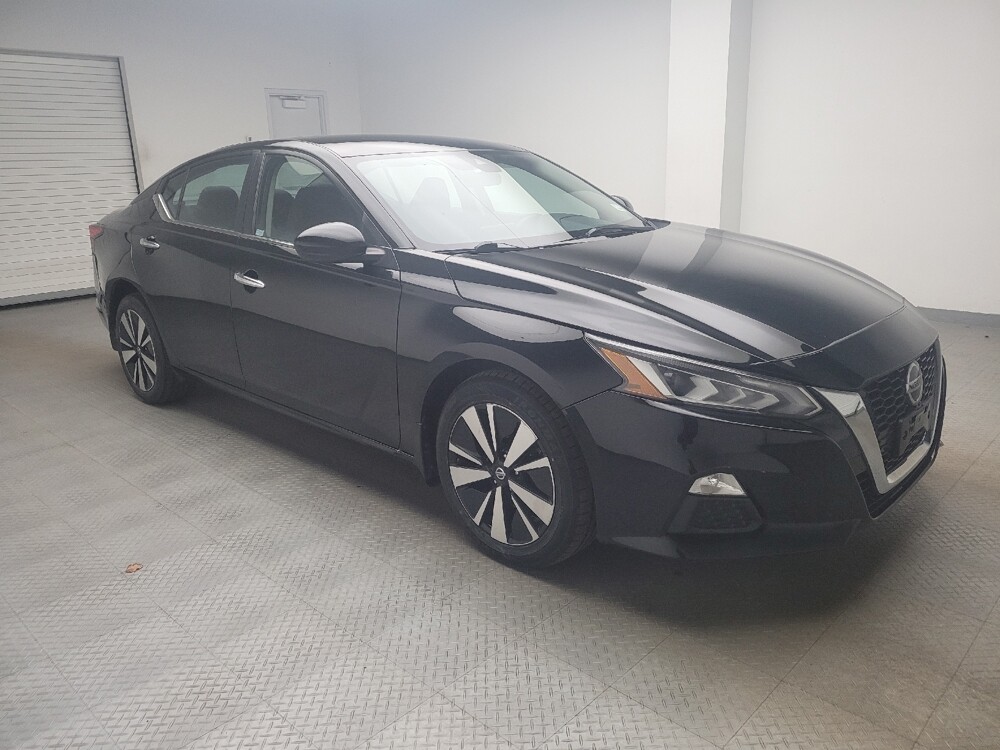2022 Nissan Altima in Eastpointe, MI 48021 - 18114912 11