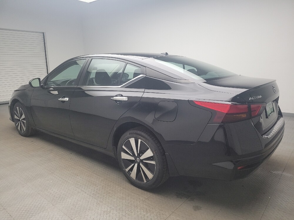 2022 Nissan Altima in Eastpointe, MI 48021 - 18114912 3