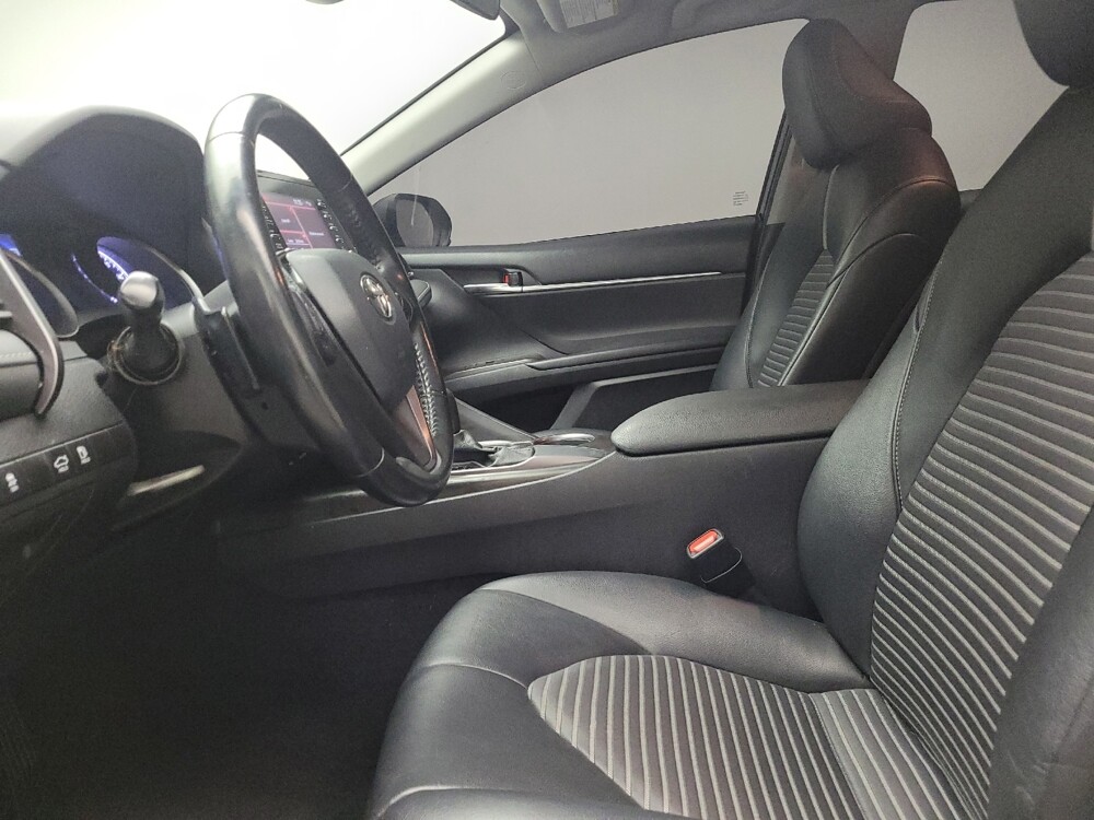 2021 Toyota Camry in Eastpointe, MI 48021 - 18114926 17