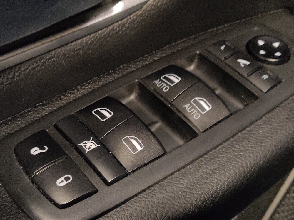 2019 RAM 1500 in Kissimmee, FL 34744 - 18114927 27