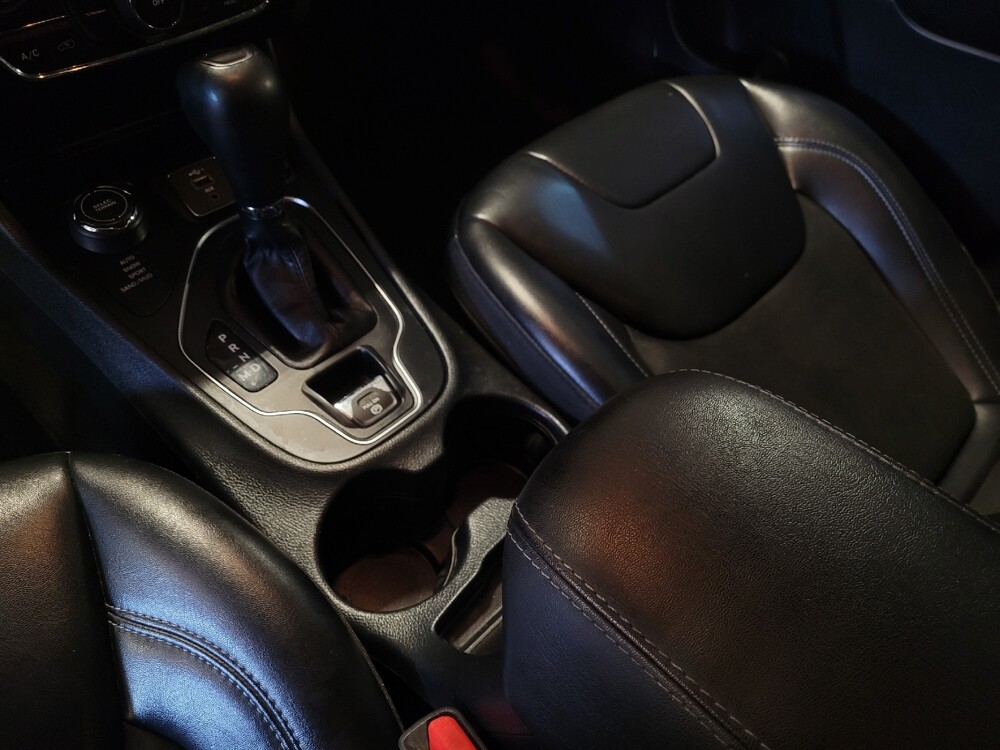 2019 Jeep Cherokee in Orlando, FL 32808 - 18114931 26